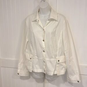 Focus lifestyle white, snap -down,lightweight jacket W/front pockets, size XL